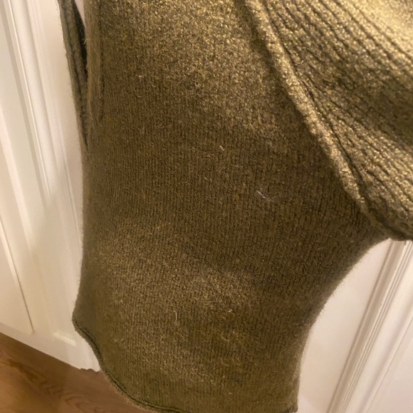 Free People Women’s Olive Green Wool Blend Oversized Sweater Bell Sleeve S-L - Picture 11 of 11